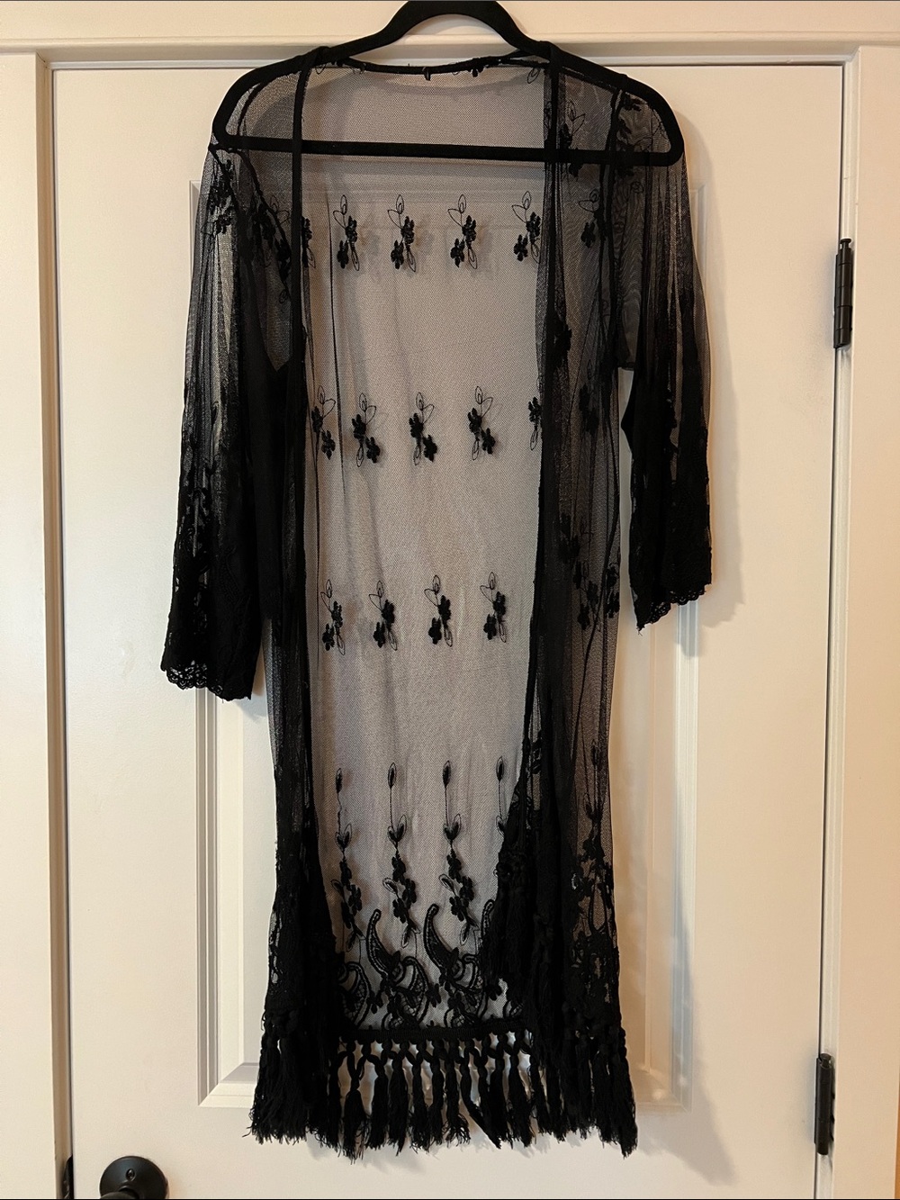Forever 21 Lace Fringe Kimono